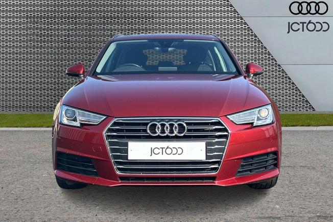 AUDI A4 Avant Photo 8