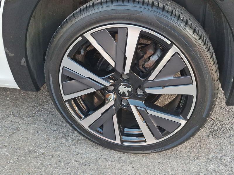 Used Peugeot 208 OW69AXF 41