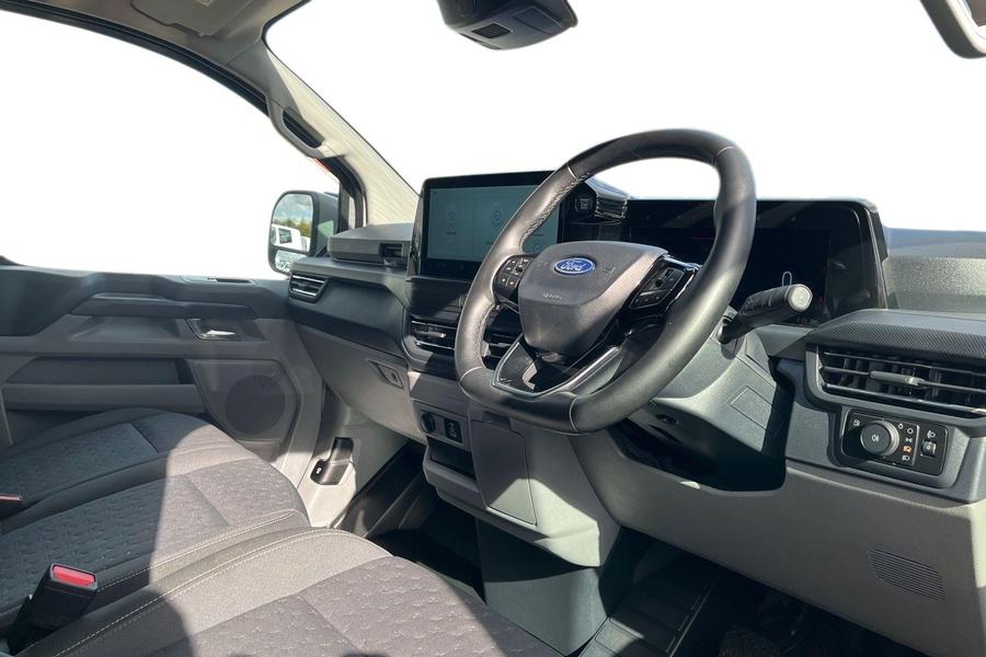 Ford TRANSIT CUSTOM Photo autoimg-f6f43fce69a51f93471b095169a758f90ec8ae9d.jpg