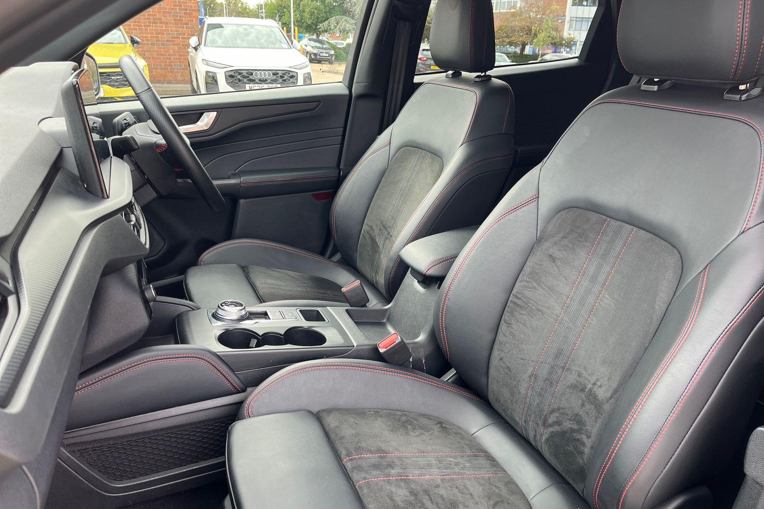 Ford Kuga Photo 18