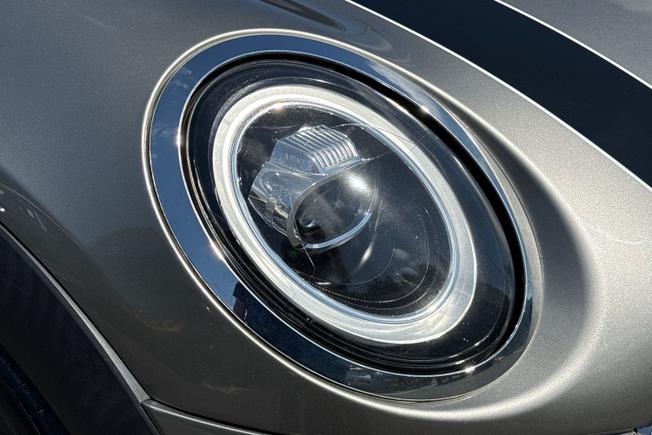 MINI Hatch Photo 19