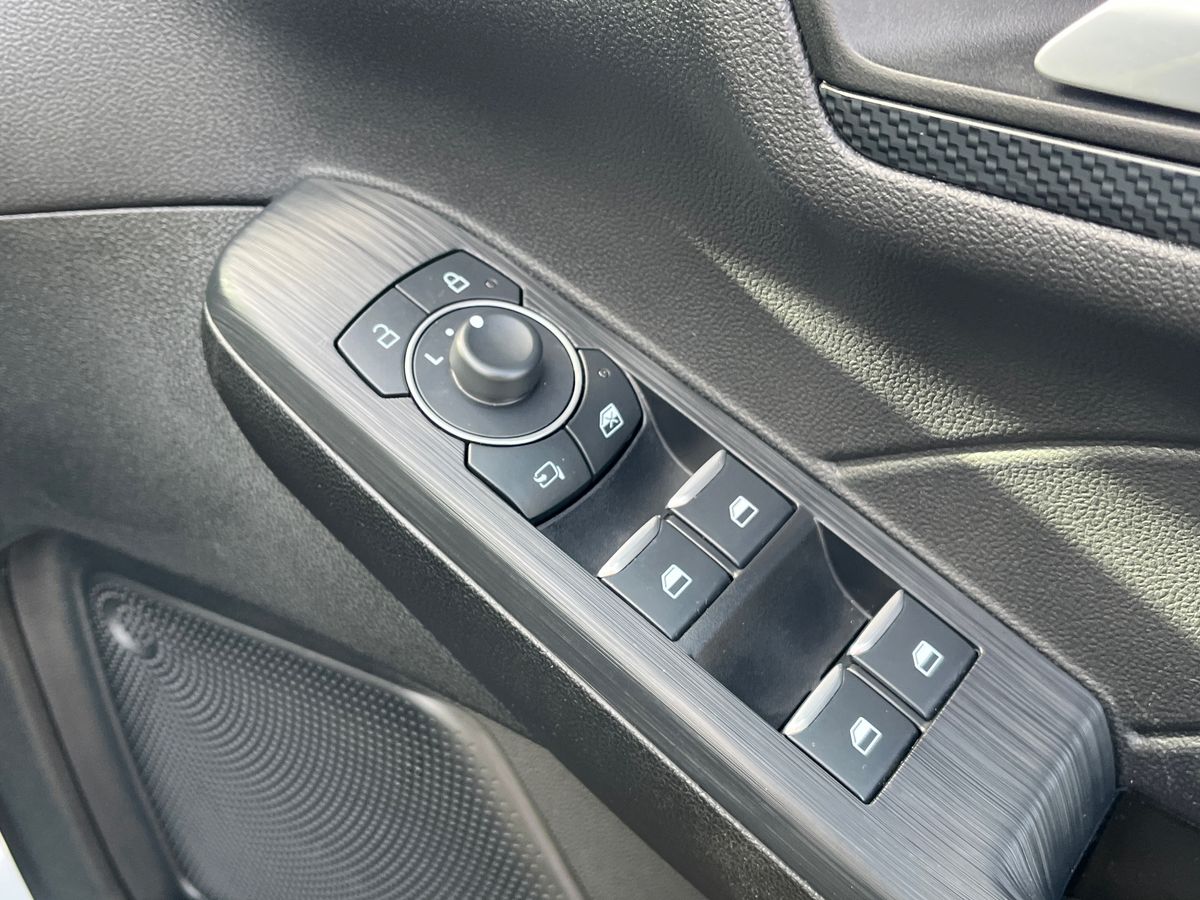 Ford Kuga Photo 29