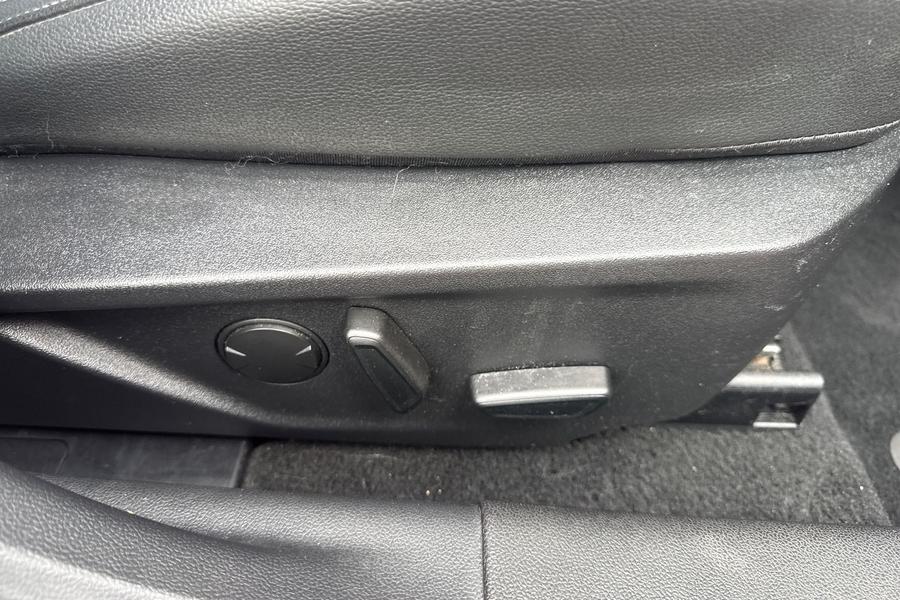 Ford FOCUS Photo autoimg-f6fc5c4bfaf382d2c3421b1347ccb0744a0147d1.jpg