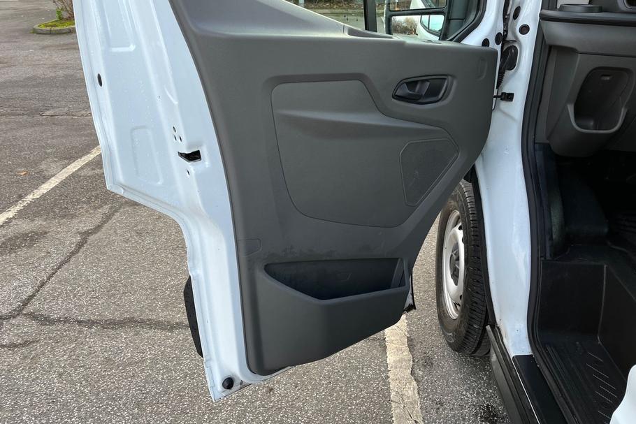 Used Ford TRANSIT 18