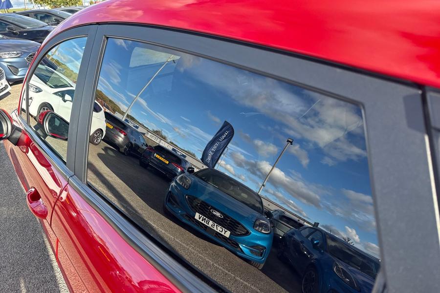 Ford FIESTA Photo autoimg-f70549cae53a4e07f384bcb70b244caf209752e3.jpg
