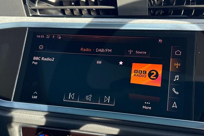 AUDI Q3 Photo 13