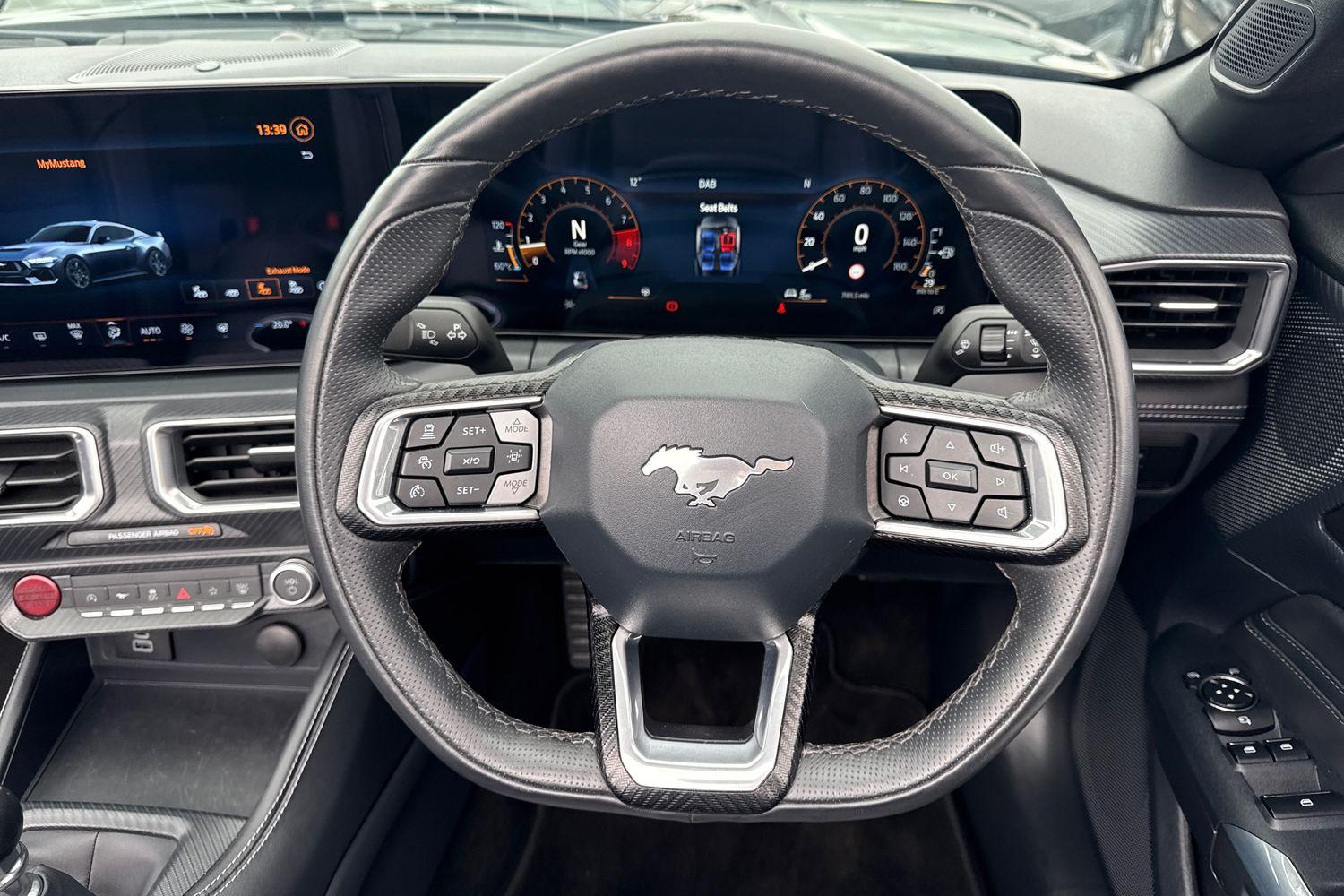 Ford MUSTANG Photo 11
