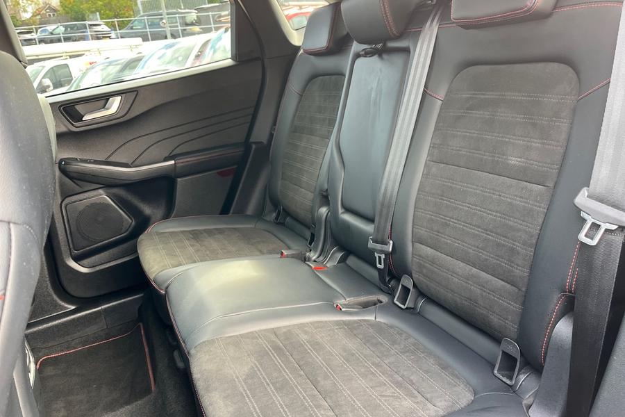 Ford KUGA Photo autoimg-f709f2ad12773f1df88953c569e4d324abd32c0e.jpg