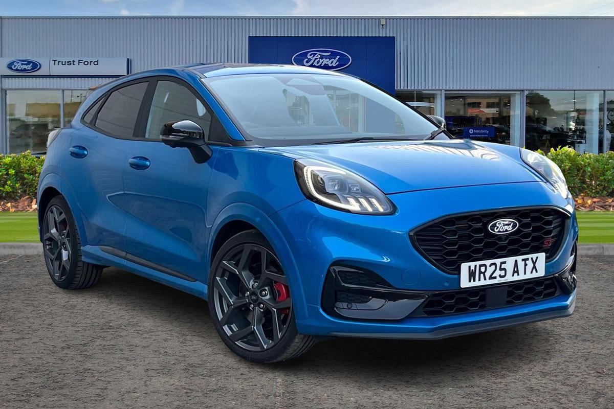Ford Puma listing photo