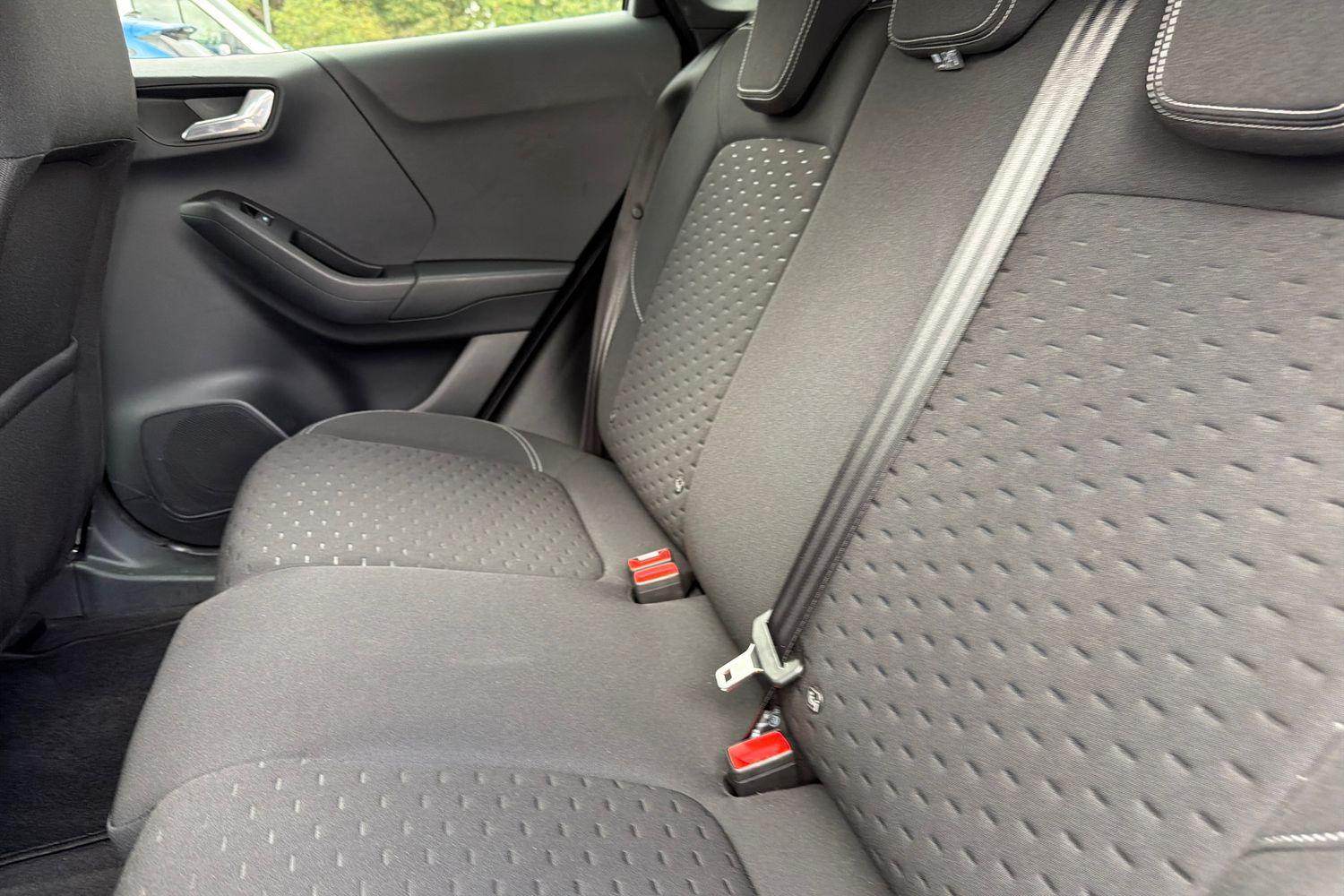 Ford PUMA Photo 19