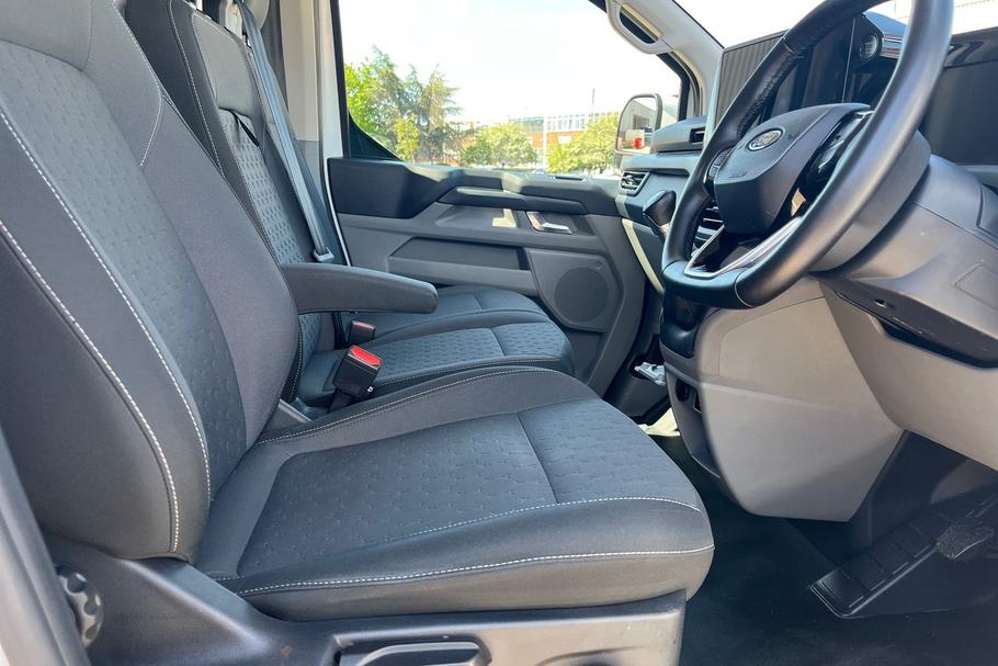 Used Ford TRANSIT CUSTOM LG25ZVY 31