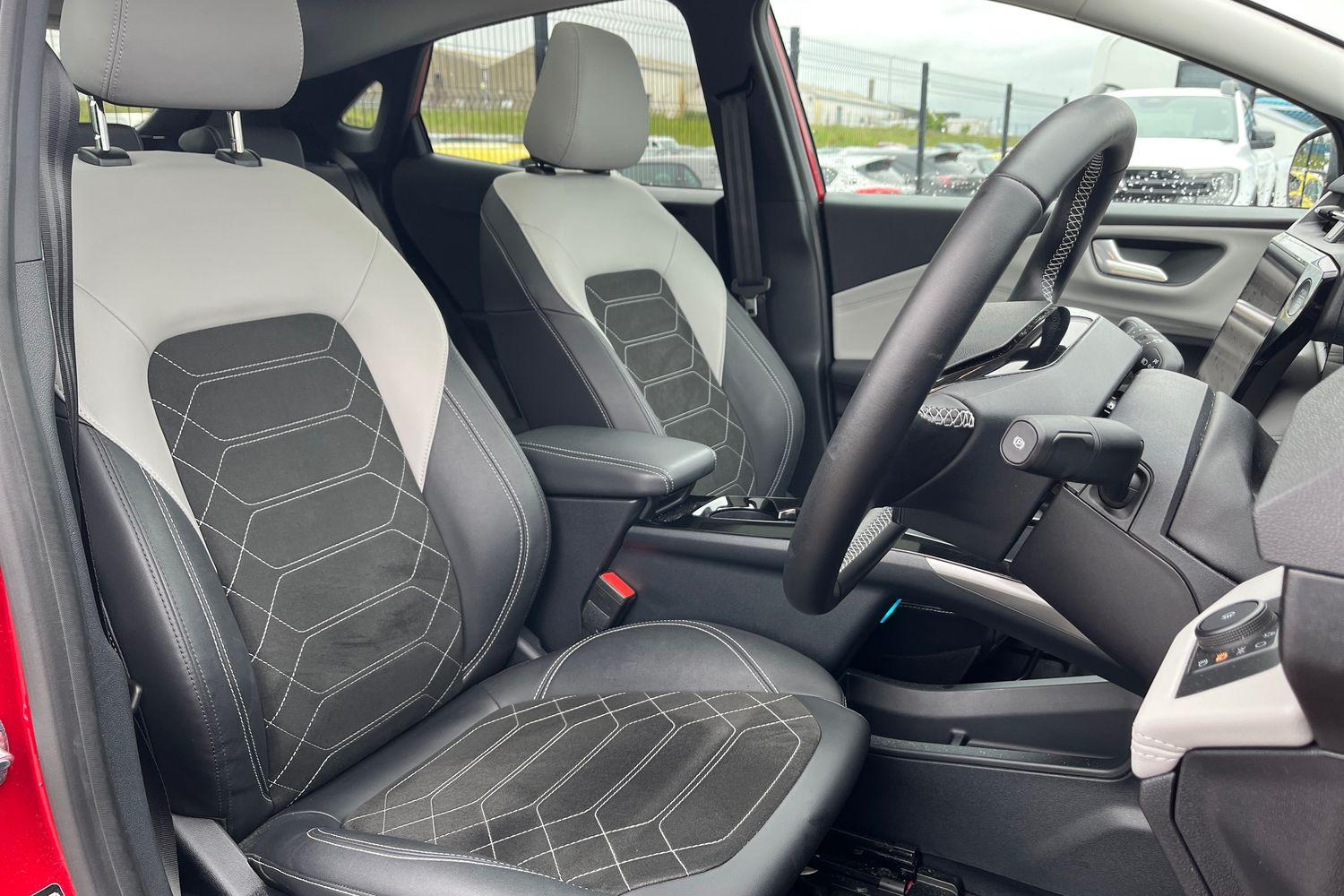 Ford PUMA Photo 16