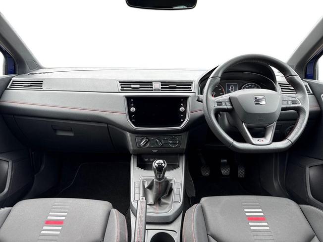 SEAT Ibiza Photo 10