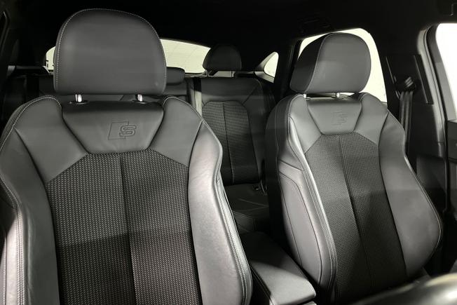 AUDI Q3 Photo 28