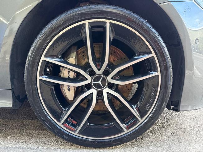 MERCEDES-BENZ E Class Photo 5