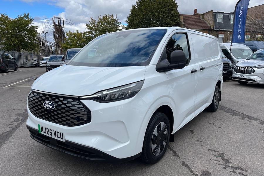 Ford E-TRANSIT CUSTOM Photo autoimg-f7224d182f0c5ae22c78e5c480ac56761c7826f8.jpg