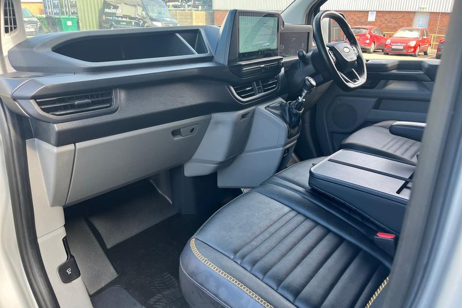 Ford TRANSIT CUSTOM Photo autoimg-f722d4f0699b0d48af65c531aa99b8f33e5fe863.jpg