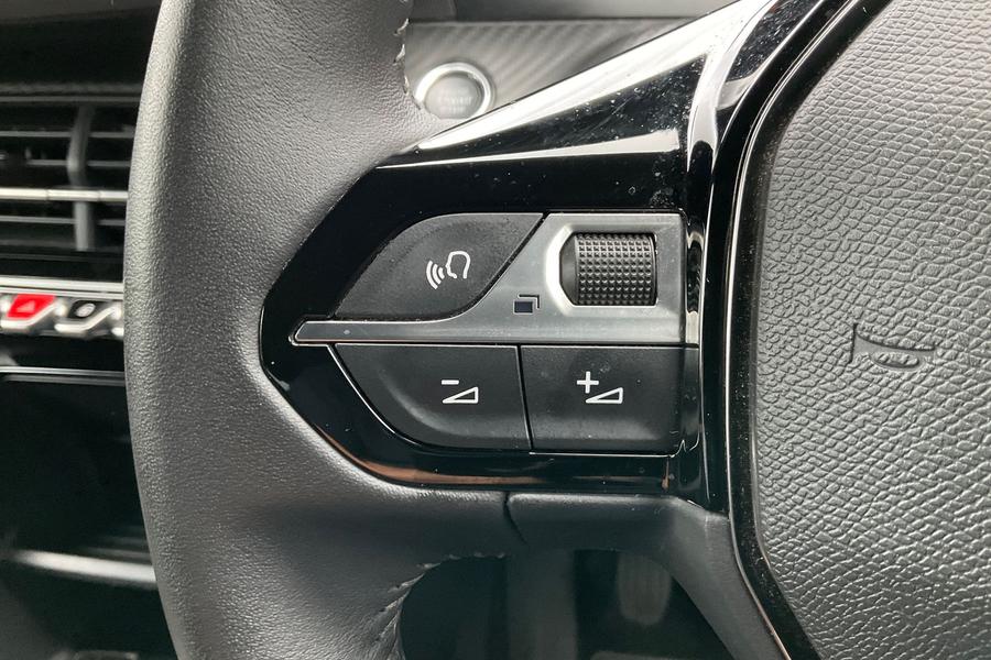 Peugeot 2008 Photo autoimg-f72384f478a054dbd7fdd88342a98f0c8daf77dc.jpg