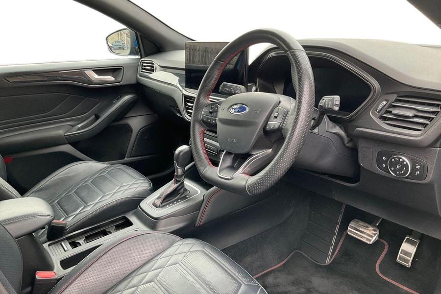 Ford FOCUS Photo autoimg-f7248af59844ff2713bb64d32911bd43d4fd8399.jpg