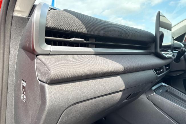VOLKSWAGEN T-Roc Photo 42