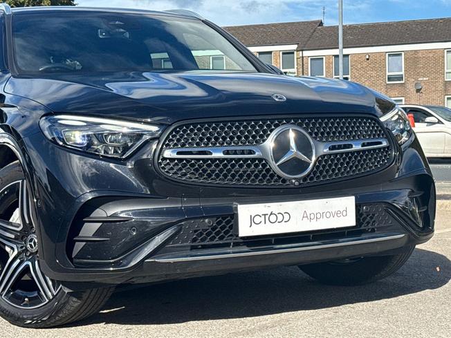 MERCEDES-BENZ Glc Photo 23