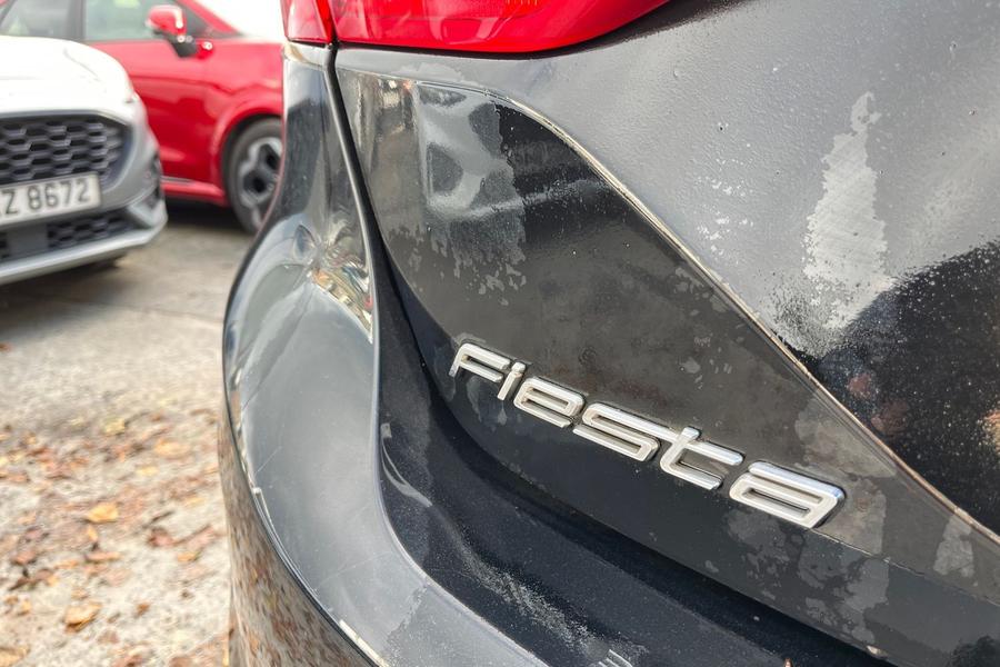 Ford FIESTA Photo autoimg-f727a9624843dca82f9885571c090447823a0f52.jpg