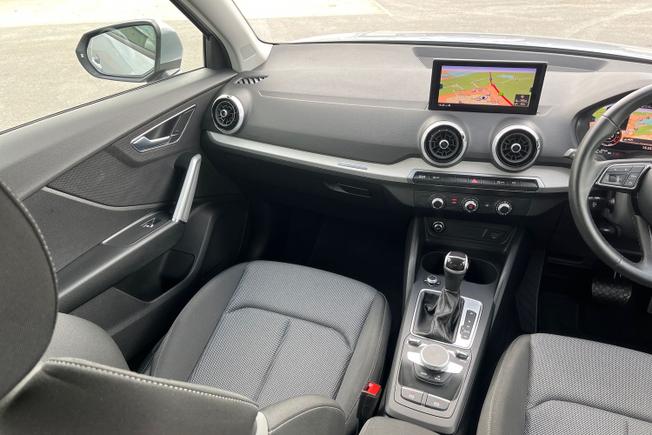 Audi Q2 Photo 37