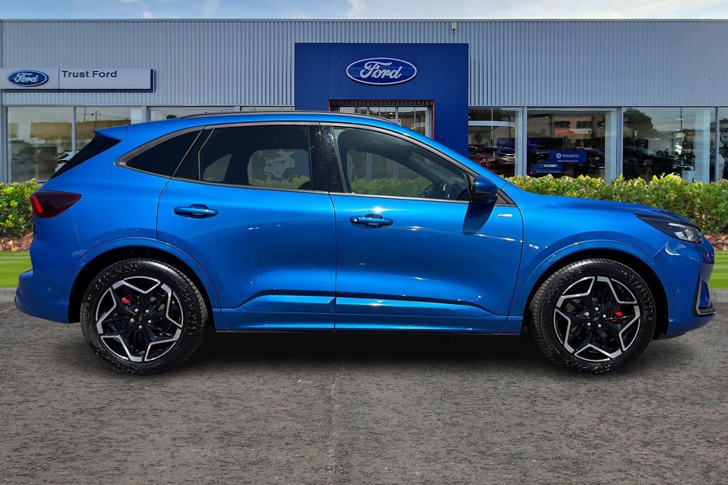 Ford KUGA Photo 2