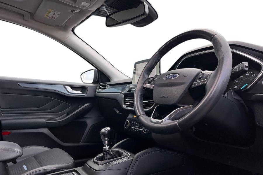 Ford FOCUS Photo autoimg-f72daf31a09243962d09d663660807427a493d74.jpg