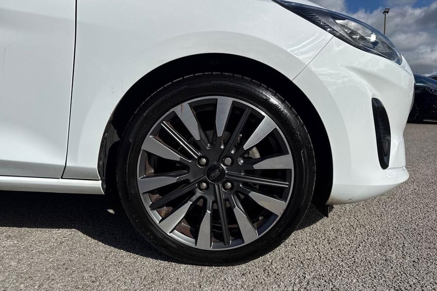 Ford FIESTA Photo autoimg-f72f86d1ef86a7af453fb5b6fc7765028d5fd67f.jpg
