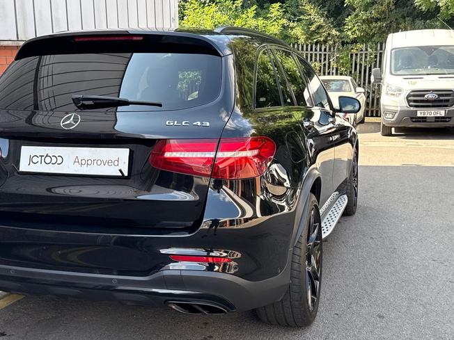 Mercedes-Benz GLC Photo 27