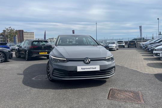 Volkswagen Golf Photo autoimg-f732995d2473371e5a83440b5ef5549afd99f128.jpg