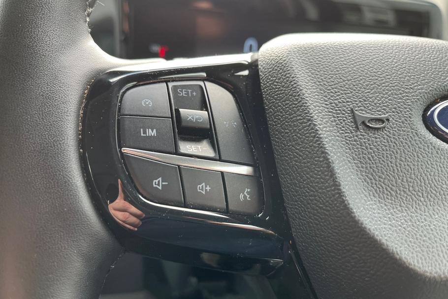 Used Ford TRANSIT CUSTOM MC24BNF 31