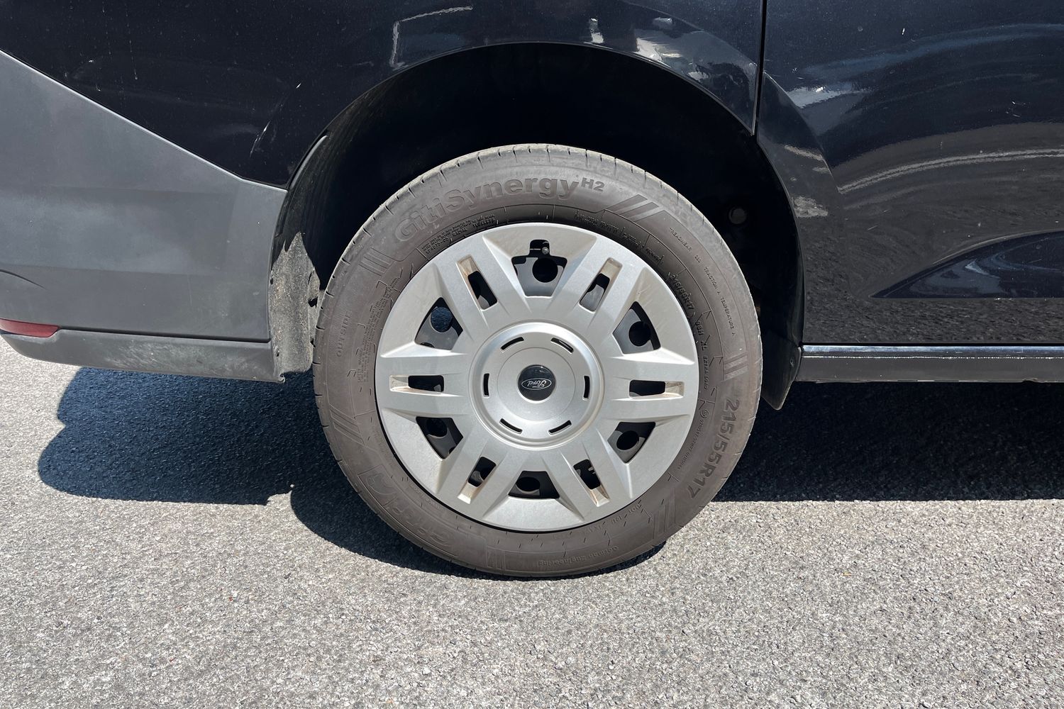 Ford Transit Connect Photo 7