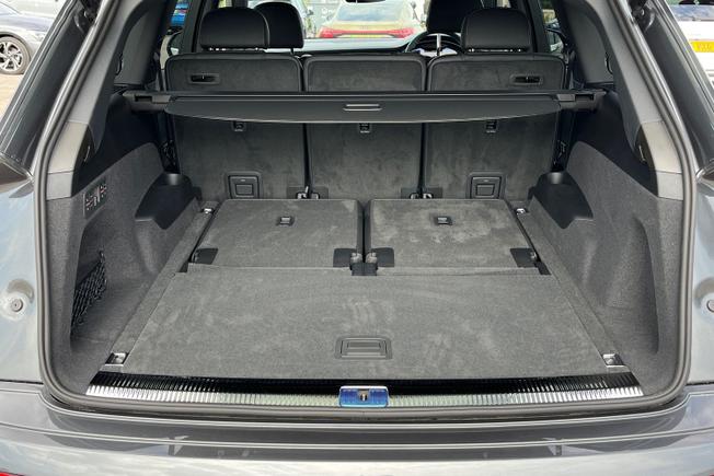 Audi Q7 Photo 12