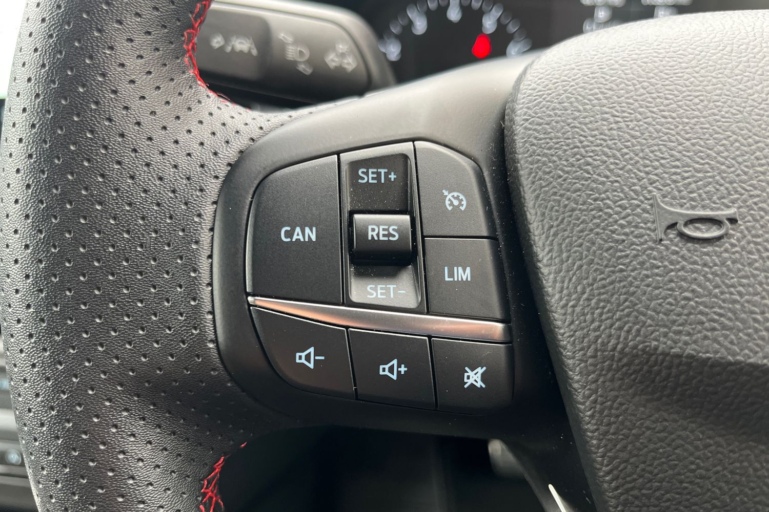 Ford FOCUS Photo 34