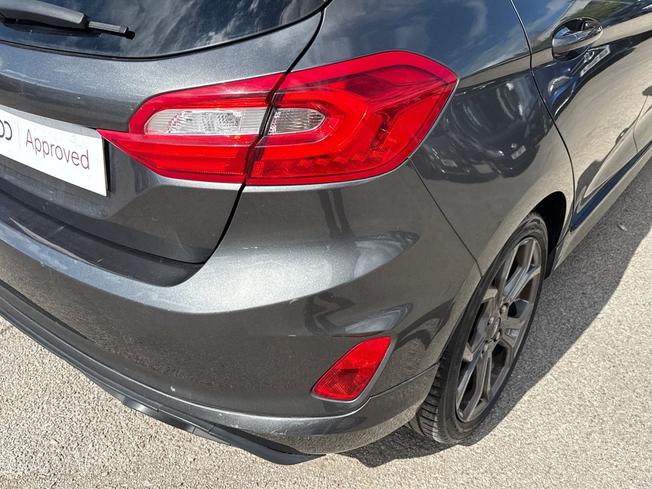 FORD Fiesta Photo 18