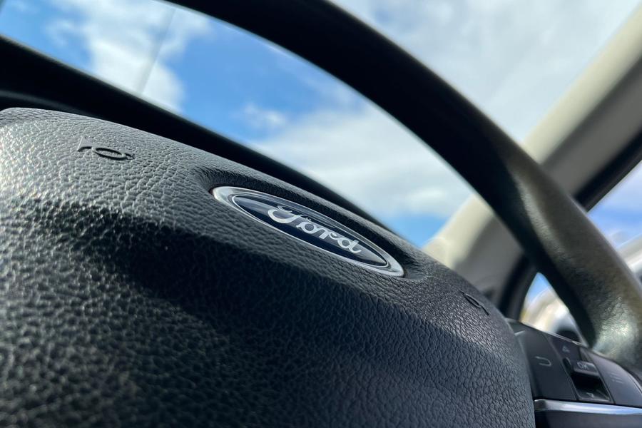 Ford TRANSIT Photo autoimg-f74c48521afb97e002c40dcc9a474eab2c9ed1c3.jpg