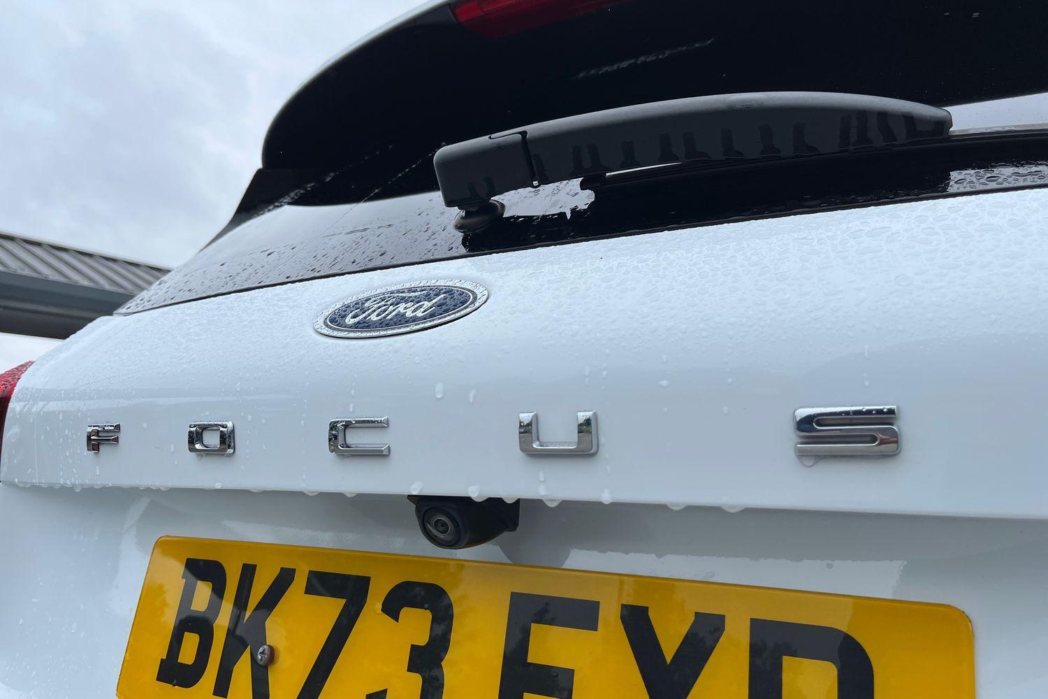 Ford Focus Photo 38