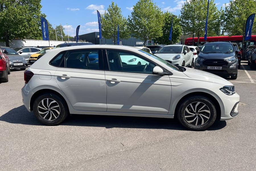 Volkswagen POLO Photo autoimg-f752de0f1f75d44741cebc11e042598c1f50ab02.jpg