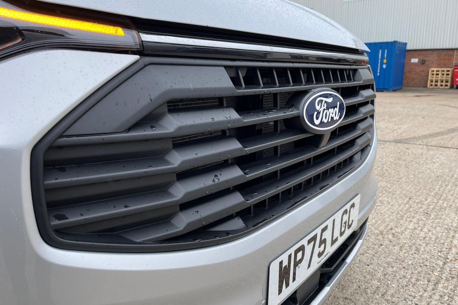 Ford TRANSIT CUSTOM Photo autoimg-f758c95cbdaae162c8f6313d4e6e7d4896df108b.jpg