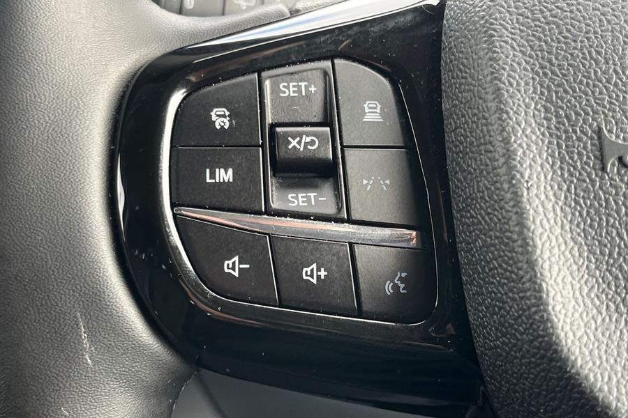 Ford TOURNEO CUSTOM Photo autoimg-f75bbe987795ea5c51ba7c7d6ac1799a868c90b6.jpg