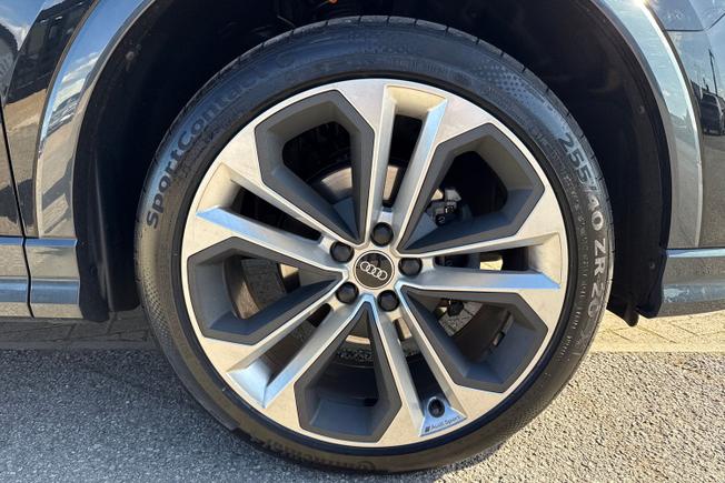 AUDI Q3 Photo 31