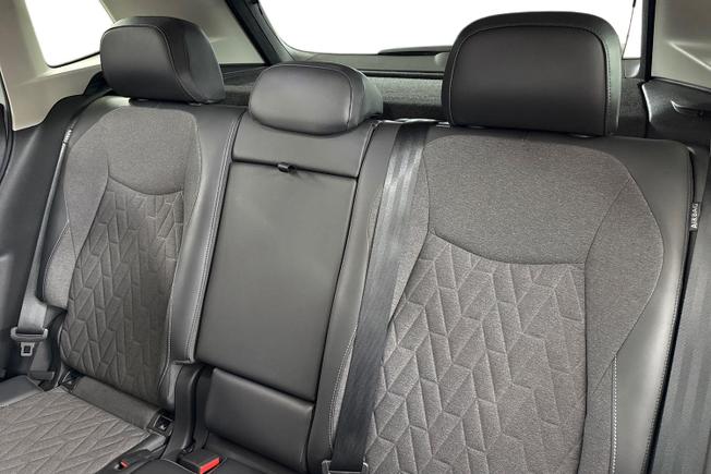 VOLKSWAGEN Tiguan Photo 9