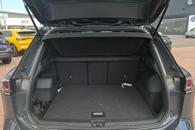 VOLKSWAGEN Tiguan Photo 12