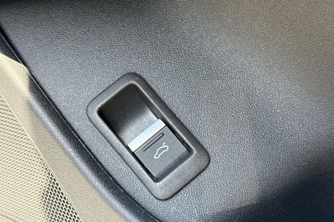 AUDI Q4 E-Tron Photo 31