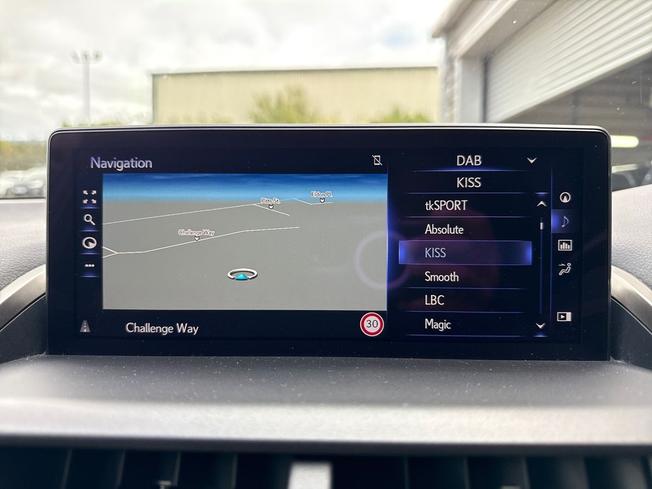 Lexus NX Photo 14