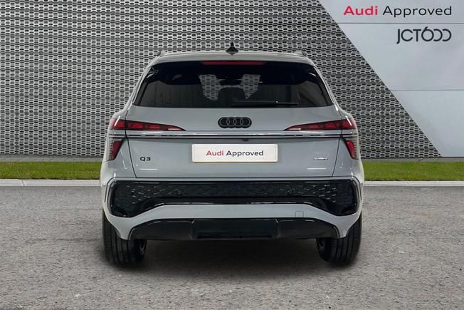 AUDI Q3 Photo 7