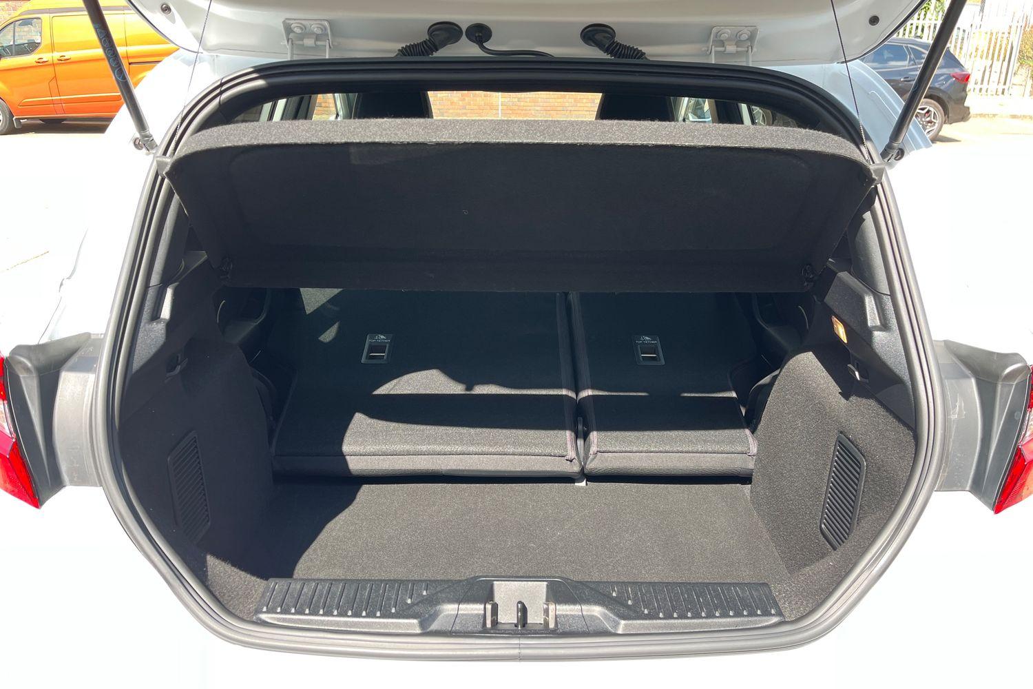 Ford Fiesta Photo 23