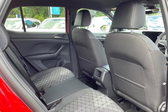 VOLKSWAGEN T-Cross Photo 31